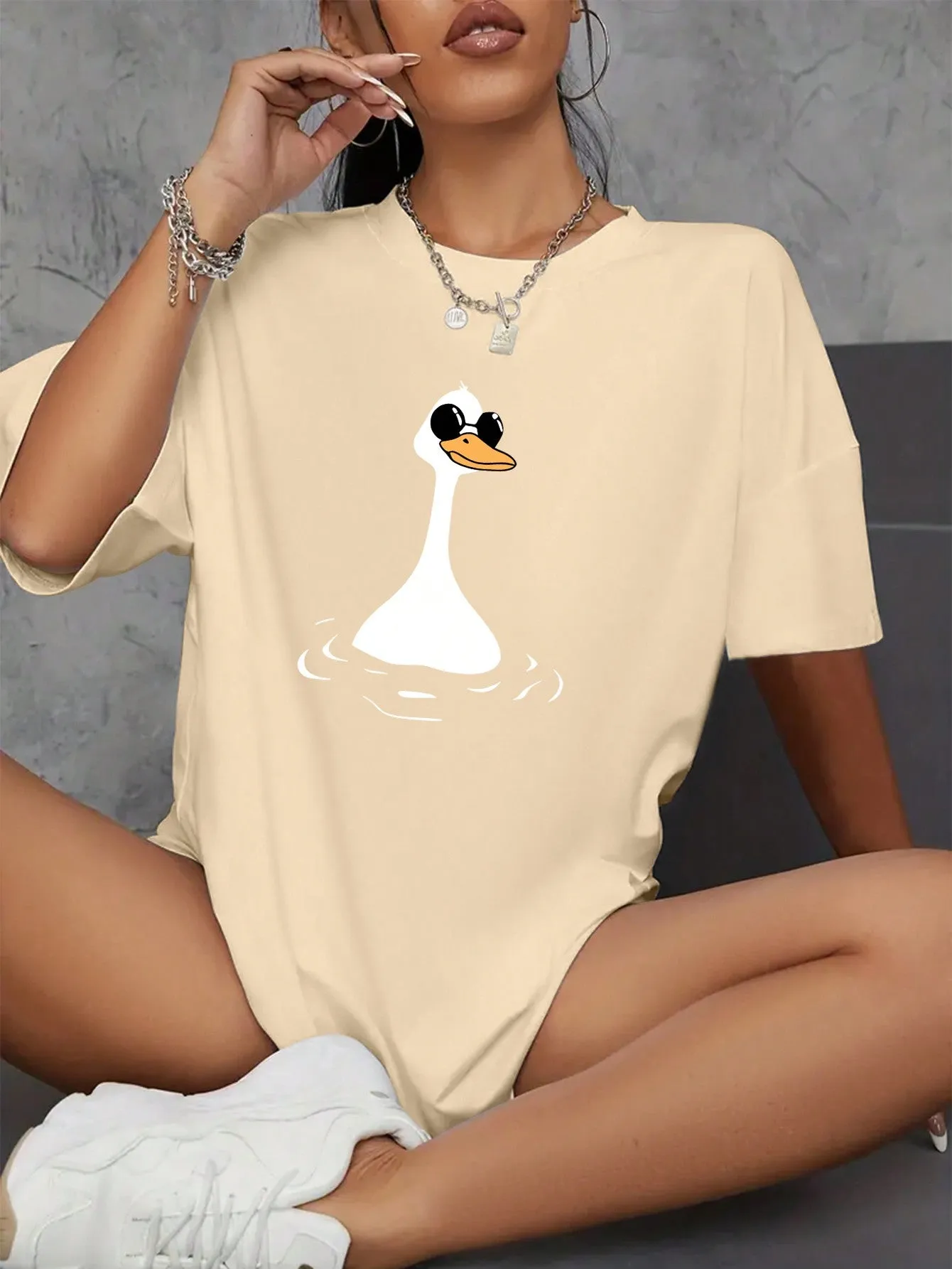 SHEIN EZwear Round Neck Cartoon Duck Printed Loose T-Shirt