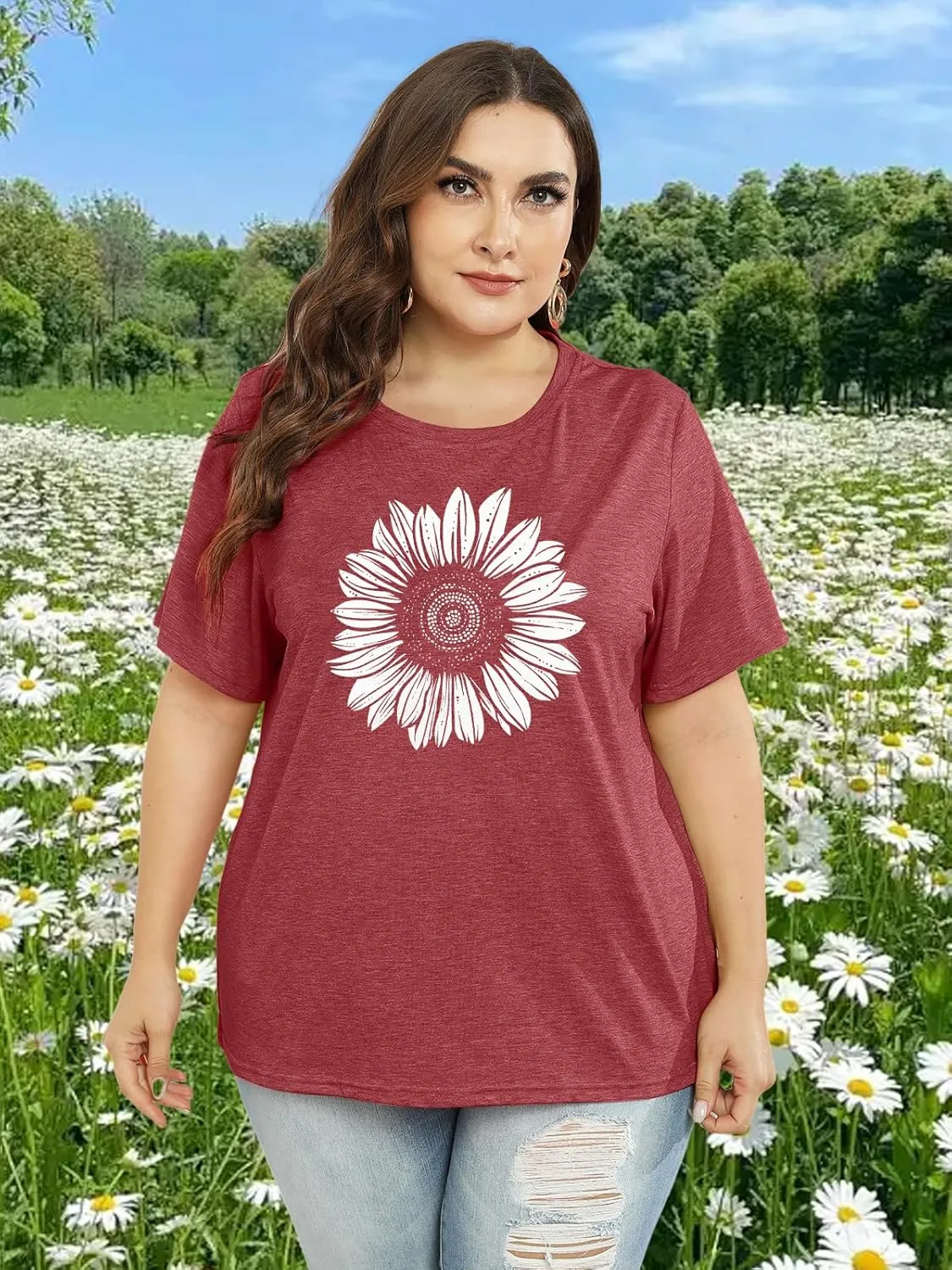 Womens Plus Size Daisy Graphic T-Shirt Summer Flower Cute Short Sleeve Shirts Casual Loose Tees Tops for Women